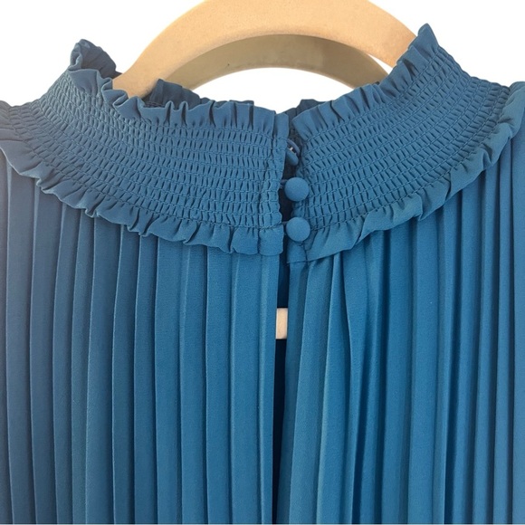 Nanette Lepore Elegant Blue Pleated Dress Sleeveless Sz 8 - Picture 8 of 10